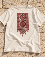 Aufwendig besticktes Tatreez-T-Shirt