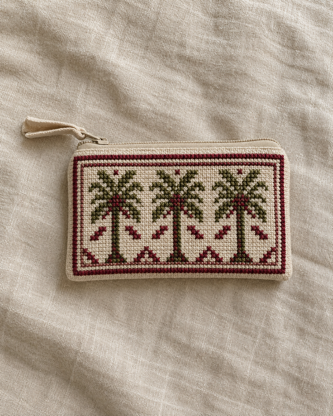 Design preview: palm olive tatreez zip purse