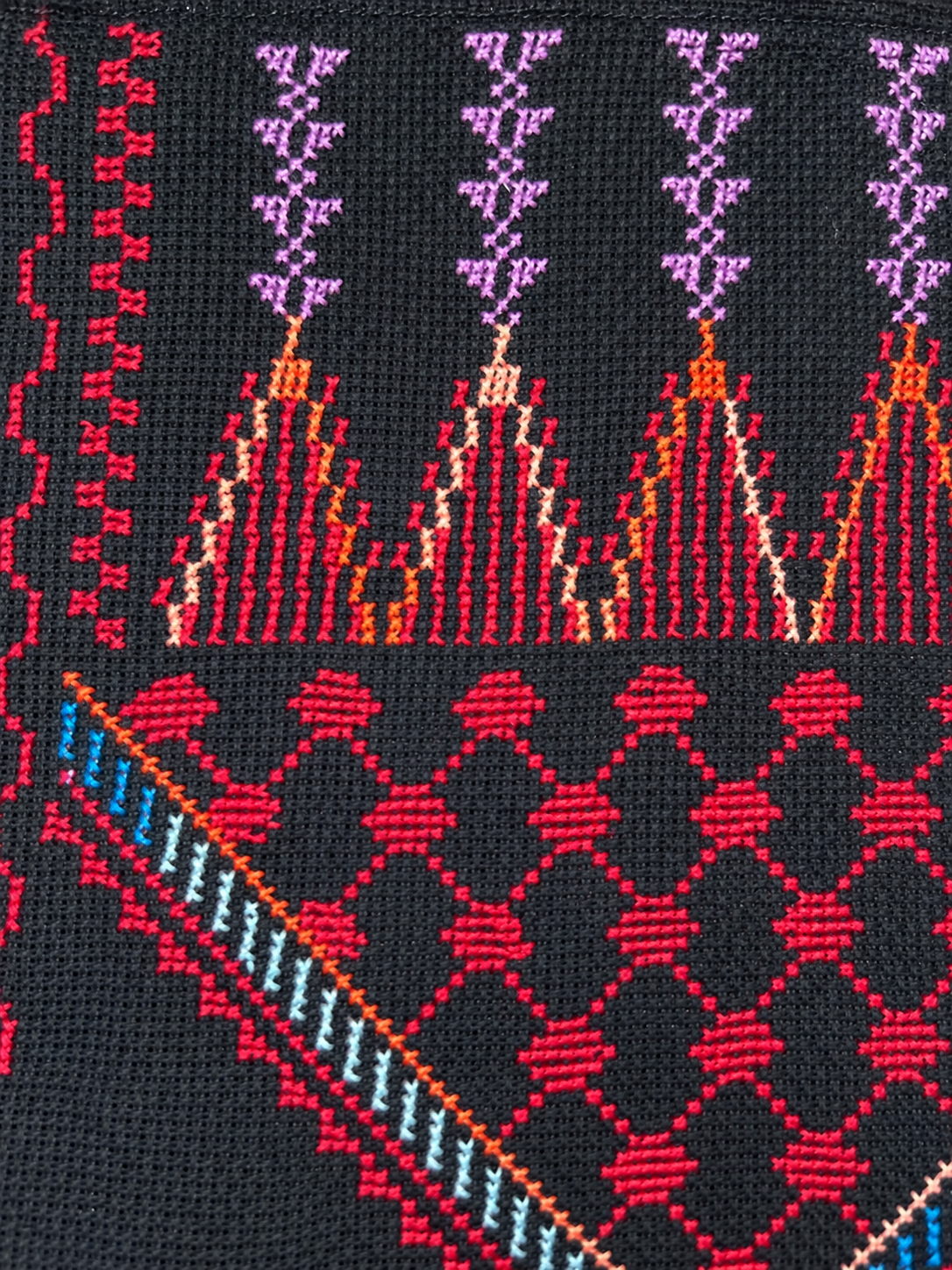 Five Spires Tatreez Bag - Red and Lilac - embroidery detail