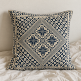 Housse de coussin Tatreez « Quatre étoiles » à losanges - Bleu marine et crème
