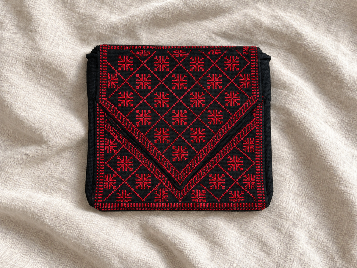 Red Floral Diamond Tatreez Bag - Black - styled product view