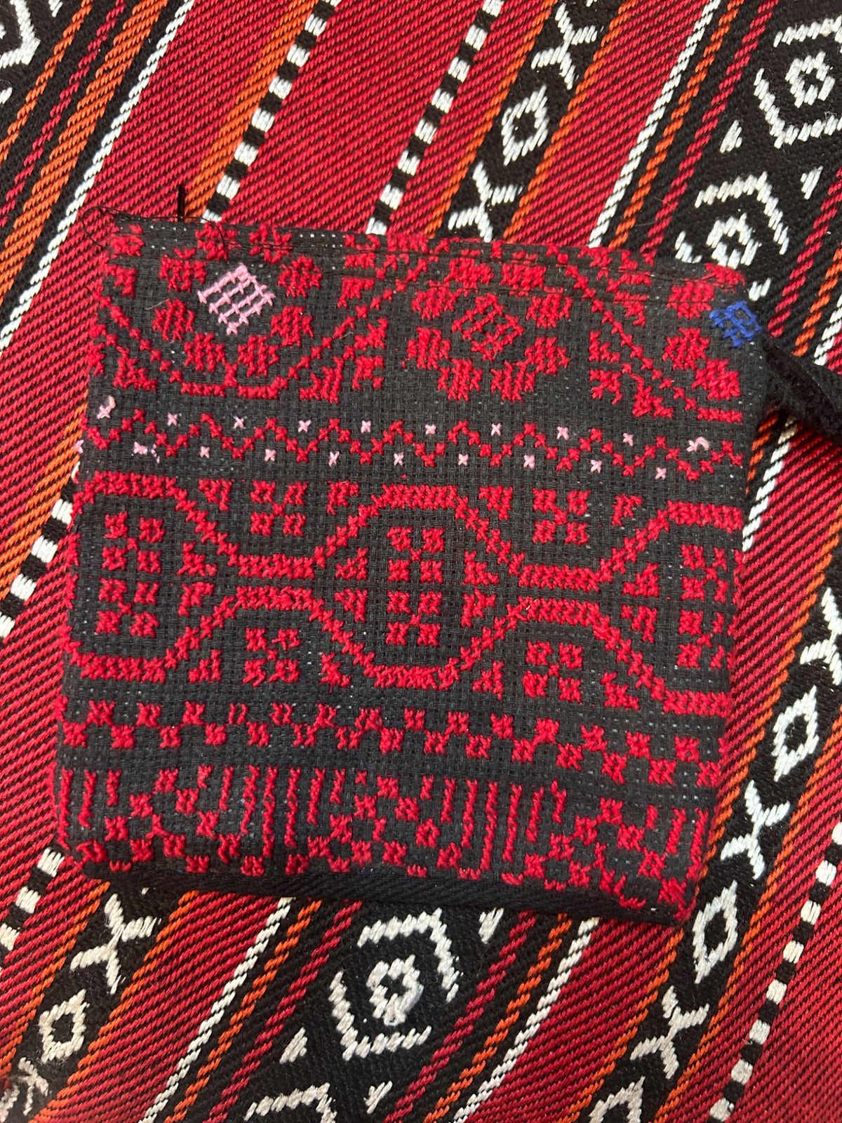 Red Geometric Tatreez Coin Purse - Black - original shop photograph